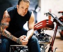 Jesse James chops off finger while working on motorcycle