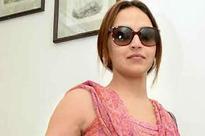 Waiting for some decent roles to come my way: Esha Deol