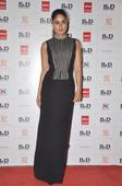 Kareena Kapoor: Tan-talizing at Hair and Make Up Awards 2013