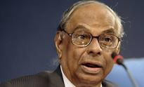 Rangarajan: RBI decision affected by external factors