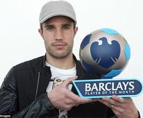 Van Persie, Benitez Scoop Awards